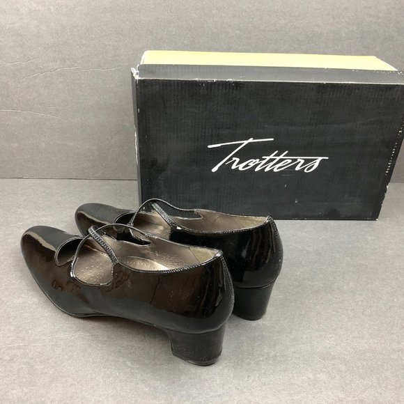 NWB Trotters Women's Jamie Shoes - Picture 4 of 5